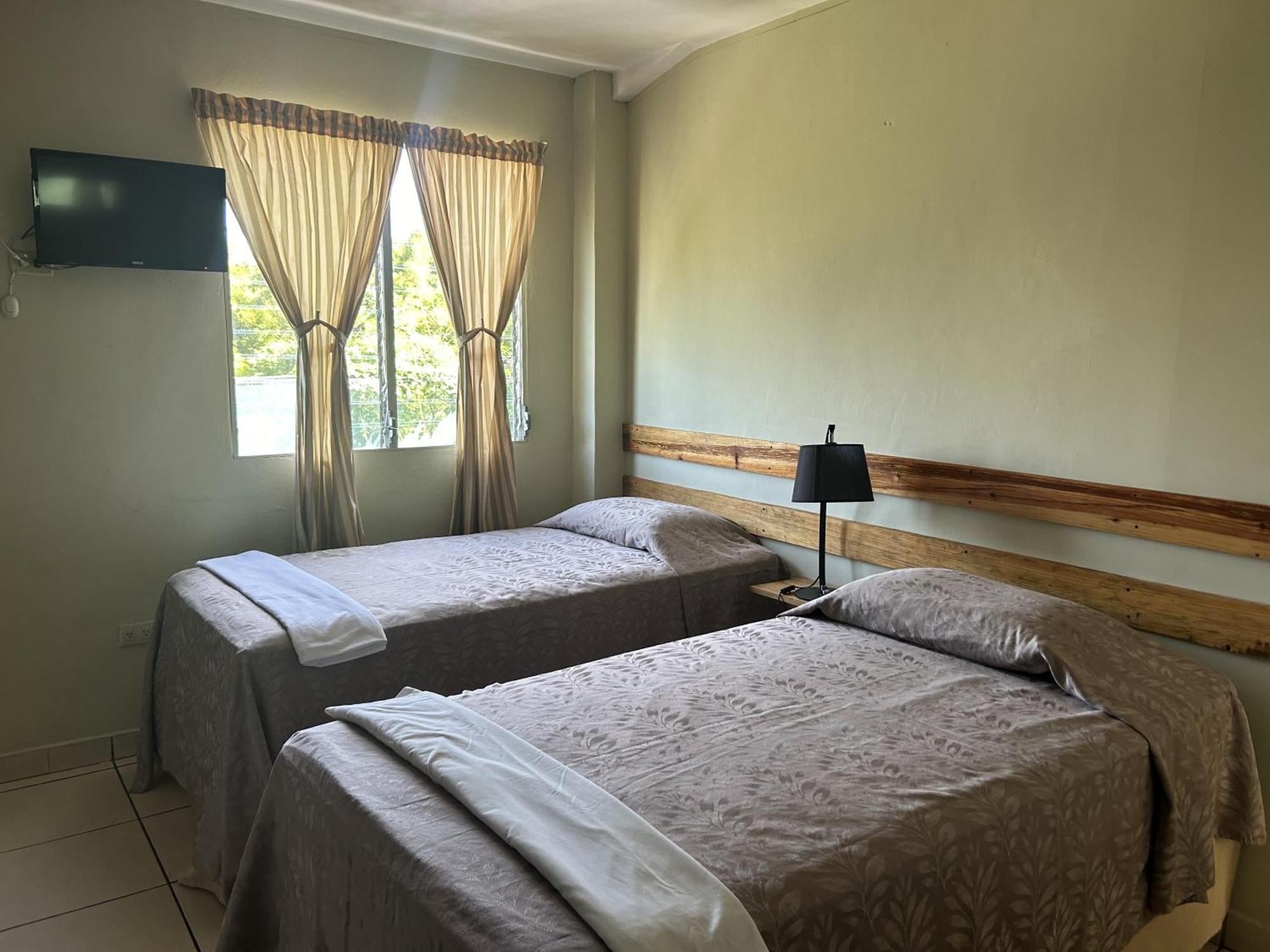 Hotel Andoria San Salvador Bagian luar foto